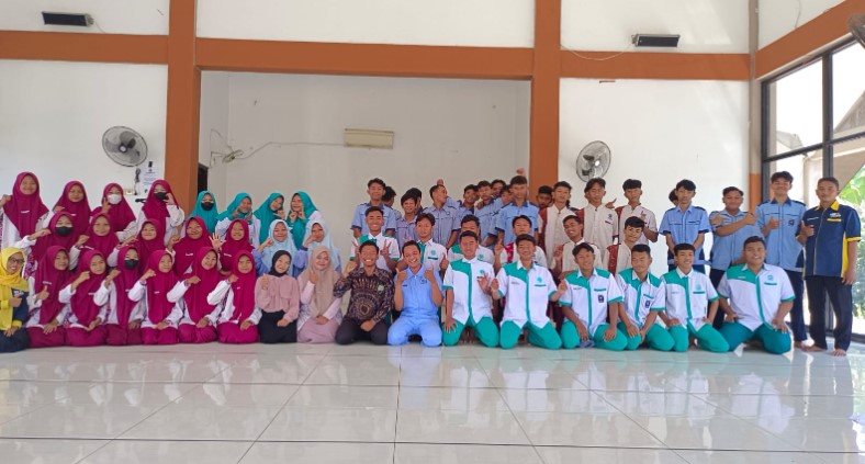 Alumni SMK Muda di Kelas Bimbingan Karir