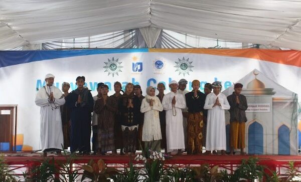 Drama Kolosal Oleh Siswa SMK Muhammadiyah 2 Gresik